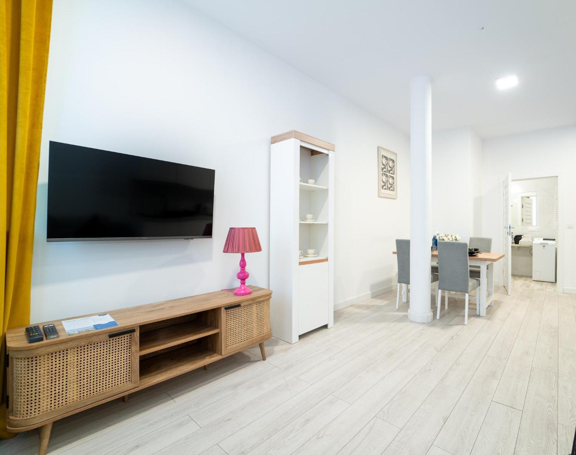 Reymonta 22 Apartamenty 오폴레 외부 사진